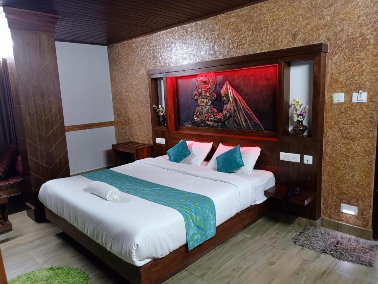 Hotelgurubhavan مونار المظهر الخارجي الصورة