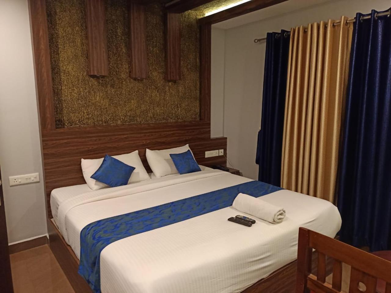 Hotelgurubhavan مونار المظهر الخارجي الصورة